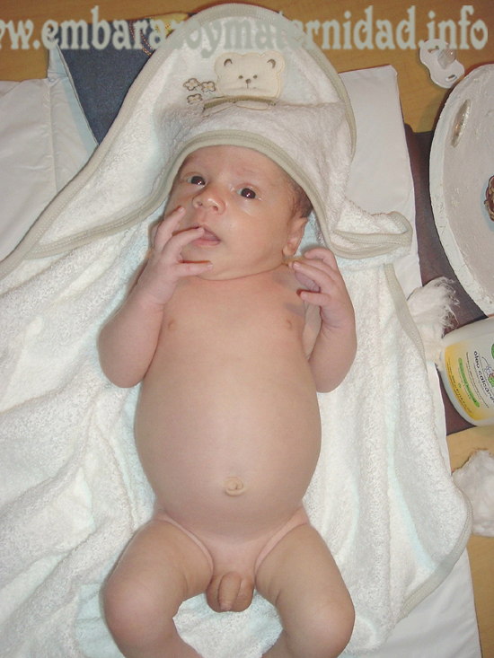 Los Errores Que Se Cometen Al Curar El Ombligo Del Bebe Embarazo Y Maternidad